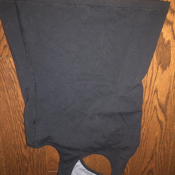 ivivva réversible tank top - Picture 1 of 2